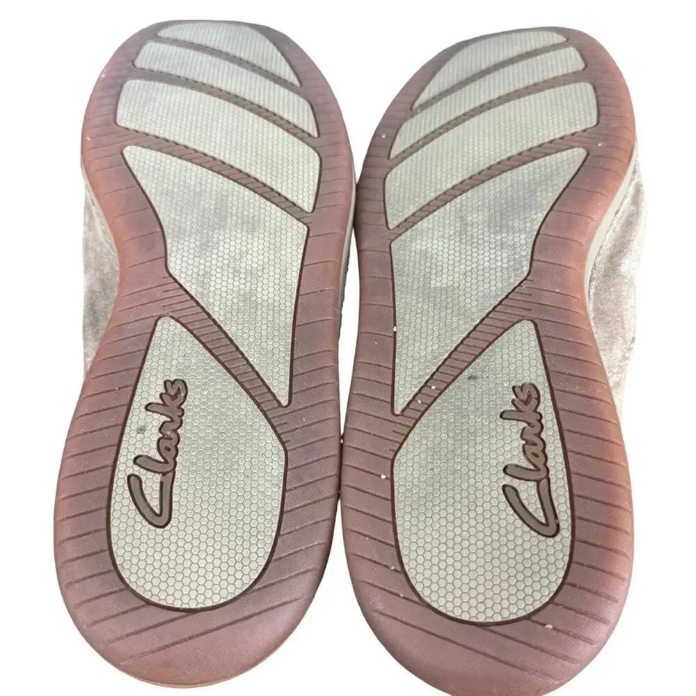 Clarks good used